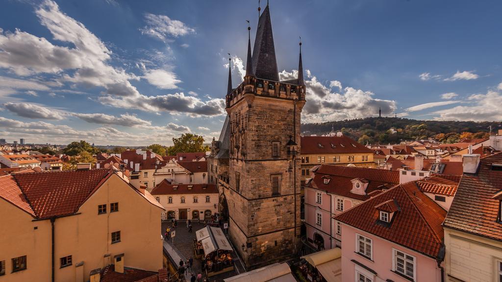 Amazing Charles Bridge Apartment Prag Rum bild